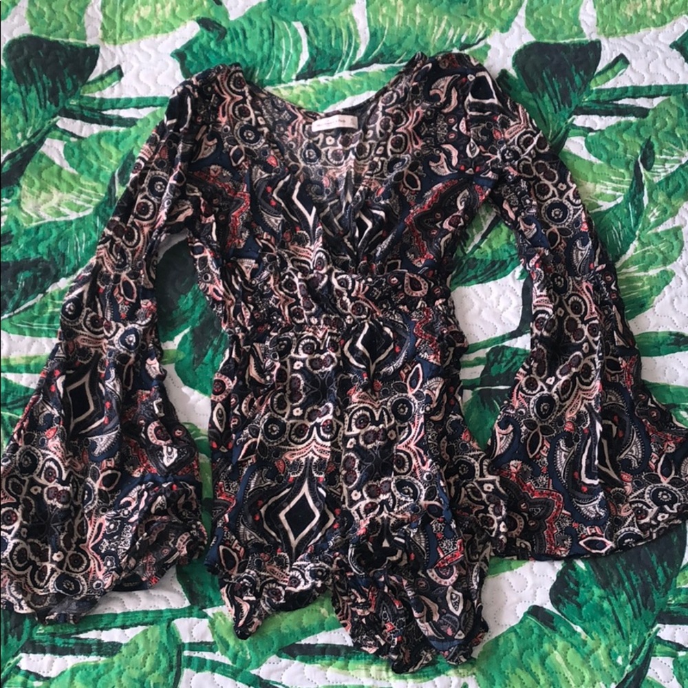 Abercrombie Bell-sleeve Romper (XS)